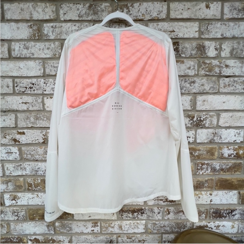 Nike Storm-FIT ADV Running Division Packable Jacket​ - Picture 4 of 9